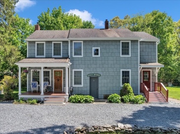 22 Reservoir St, Seekonk, Massachusetts, 3 Bedrooms Bedrooms, 7 Rooms Rooms,2.5 BathroomsBathrooms,Residential,For Sale,Reservoir St,73522767 22 Reservoir St, Seekonk, Massachusetts, 3 Bedrooms Bedrooms, 7 Rooms Rooms,2.5 BathroomsBathrooms,Residential,For Sale,Reservoir St,73522767