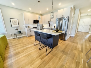 40 Waverly Street, Boston, Massachusetts, 4 Bedrooms Bedrooms, 5 Rooms Rooms,3 BathroomsBathrooms,Residential Lease,For Rent,Waverly Street,73543185