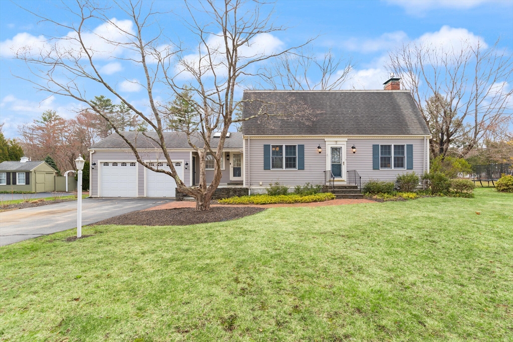 9 Meadowview, Topsfield, Massachusetts, 3 Bedrooms Bedrooms, 7 Rooms Rooms,1.5 BathroomsBathrooms,Residential,For Sale,Meadowview,73498946
