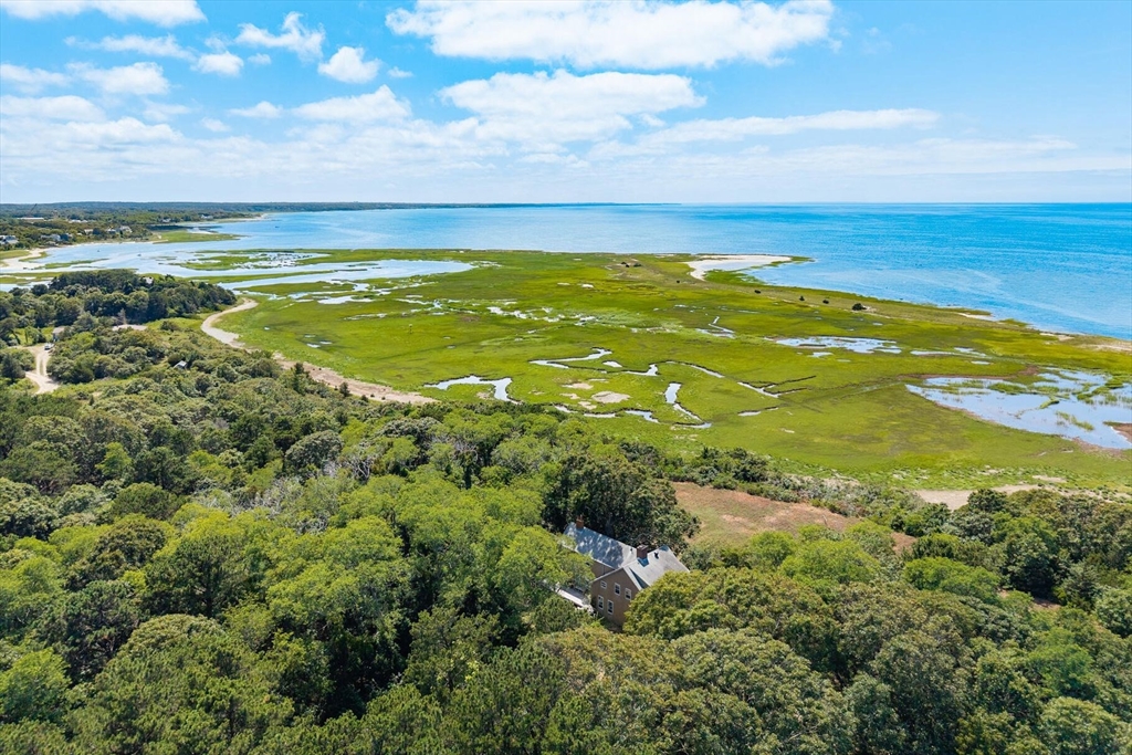 10 Cartway N, Eastham, Massachusetts, 5 Bedrooms Bedrooms, 8 Rooms Rooms,1 BathroomBathrooms,Residential,For Sale,Cartway N,73406582