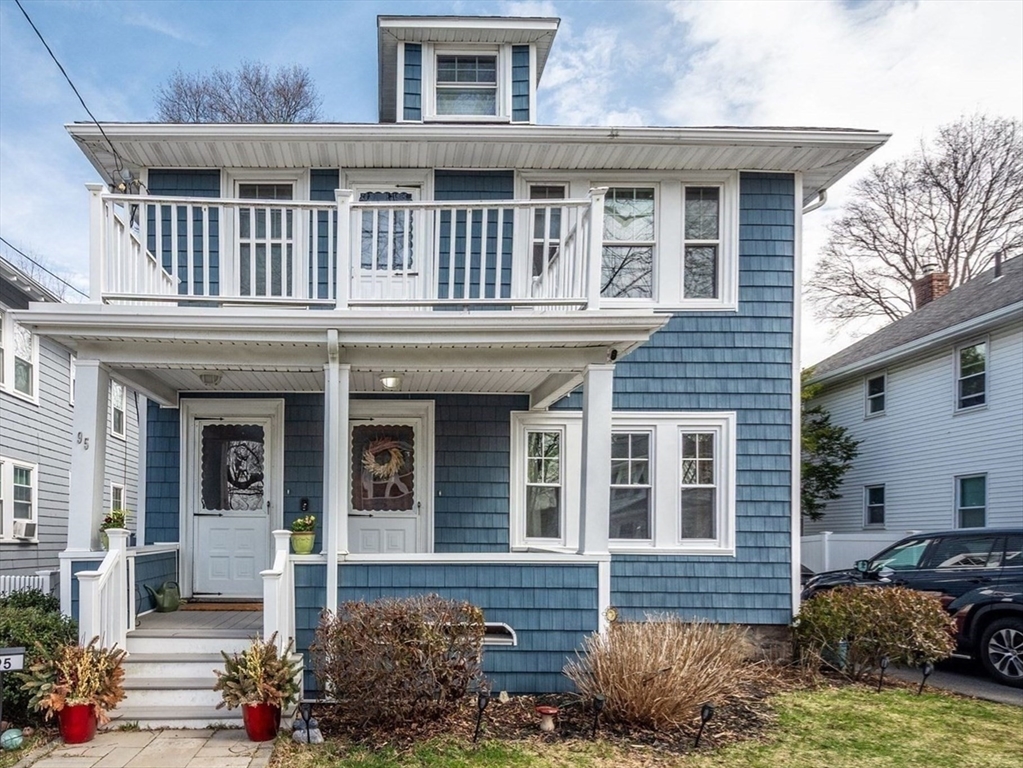 95 Landseer St, Boston, Massachusetts, 6 Bedrooms Bedrooms, 13 Rooms Rooms,4 BathroomsBathrooms,Residential Income,For Sale,Landseer St,73495887