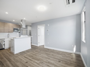 632 Centre St, Boston, Massachusetts, 1 Bedroom Bedrooms, 3 Rooms Rooms,1 BathroomBathrooms,Residential Lease,For Rent,Centre St,73543377 632 Centre St, Boston, Massachusetts, 1 Bedroom Bedrooms, 3 Rooms Rooms,1 BathroomBathrooms,Residential Lease,For Rent,Centre St,73543377
