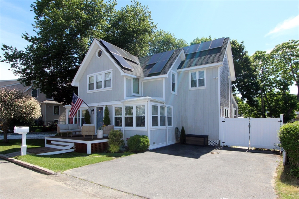 22 Maple Street, Wareham, Massachusetts, 4 Bedrooms Bedrooms, 13 Rooms Rooms,3 BathroomsBathrooms,Residential,For Sale,Maple Street,73543059