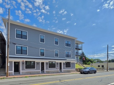1965-1967 Smith St, North Providence, Rhode Island, 3 Bedrooms Bedrooms, 5 Rooms Rooms,1 BathroomBathrooms,Residential Lease,For Rent,Smith St,73543254