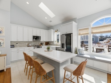 73 Congdon St, Narragansett, Rhode Island, 3 Bedrooms Bedrooms, 7 Rooms Rooms,2.5 BathroomsBathrooms,Residential,For Sale,Congdon St,73543267 73 Congdon St, Narragansett, Rhode Island, 3 Bedrooms Bedrooms, 7 Rooms Rooms,2.5 BathroomsBathrooms,Residential,For Sale,Congdon St,73543267