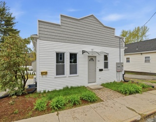 25 Bourne St., Palmer, Massachusetts, 5 Bedrooms Bedrooms, 8 Rooms Rooms,2 BathroomsBathrooms,Residential Income,For Sale,Bourne St.,73543234