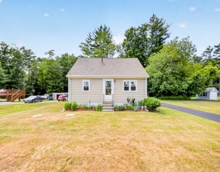1761 Washington Street, East Bridgewater, Massachusetts, 4 Bedrooms Bedrooms, 6 Rooms Rooms,1 BathroomBathrooms,Residential,For Sale,Washington Street,73543236