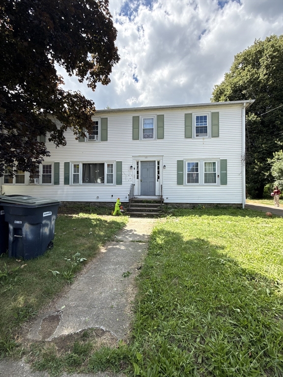 15 Liberty St, Southbridge, Massachusetts, 7 Bedrooms Bedrooms, 14 Rooms Rooms,3.5 BathroomsBathrooms,Residential Income,For Sale,Liberty St,73543376