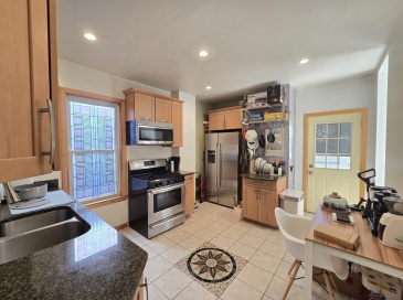 28 Bardwell St, Boston, Massachusetts, 2 Bedrooms Bedrooms, 4 Rooms Rooms,1 BathroomBathrooms,Residential Lease,For Rent,Bardwell St,73543402 28 Bardwell St, Boston, Massachusetts, 2 Bedrooms Bedrooms, 4 Rooms Rooms,1 BathroomBathrooms,Residential Lease,For Rent,Bardwell St,73543402