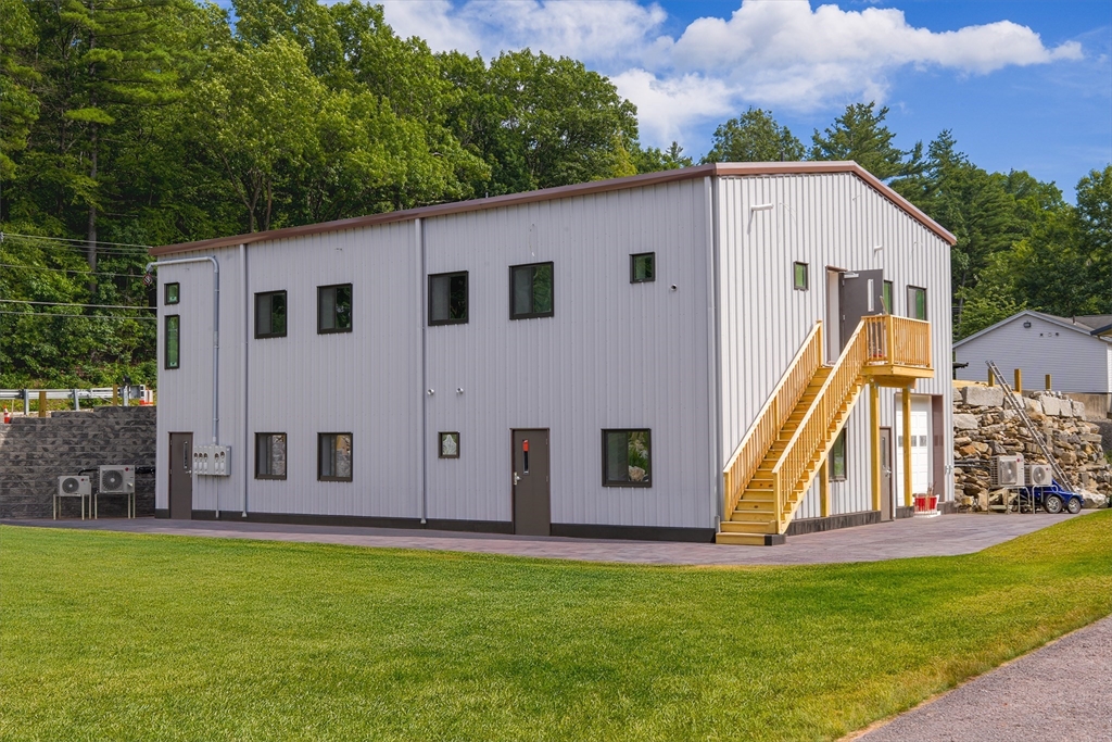 1341 Central Street, Leominster, Massachusetts, ,Commercial Lease,For Rent,Central Street,73543400