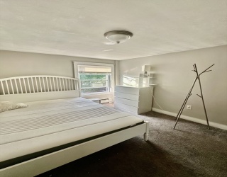 12 Wall, Foxboro, Massachusetts, 2 Bedrooms Bedrooms, 4 Rooms Rooms,1 BathroomBathrooms,Residential Lease,For Rent,Wall,73543290