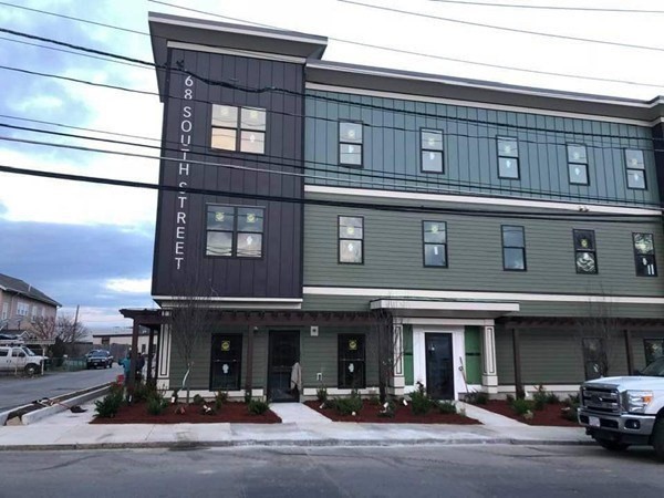 68 South, Framingham, Massachusetts, 1 Bedroom Bedrooms, 3 Rooms Rooms,1 BathroomBathrooms,Residential Lease,For Rent,South,73543297