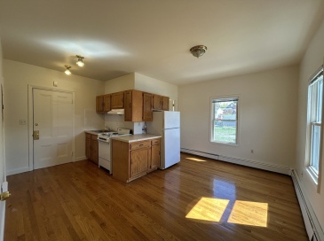 11 Snow St, Boston, Massachusetts, 2 Bedrooms Bedrooms, 4 Rooms Rooms,1 BathroomBathrooms,Residential Lease,For Rent,Snow St,73543298 11 Snow St, Boston, Massachusetts, 2 Bedrooms Bedrooms, 4 Rooms Rooms,1 BathroomBathrooms,Residential Lease,For Rent,Snow St,73543298