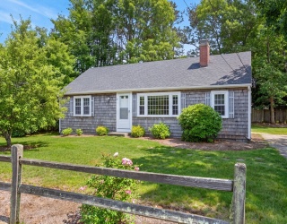 31 Frank Doyle, Dennis, Massachusetts, 2 Bedrooms Bedrooms, 5 Rooms Rooms,1 BathroomBathrooms,Residential,For Sale,Frank Doyle,73543303