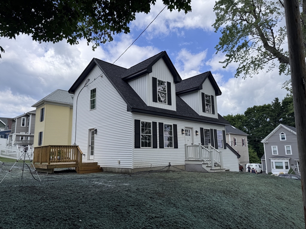 167 S Row Road, Lunenburg, Massachusetts, 3 Bedrooms Bedrooms, 6 Rooms Rooms,2.5 BathroomsBathrooms,Residential,For Sale,S Row Road,73543362