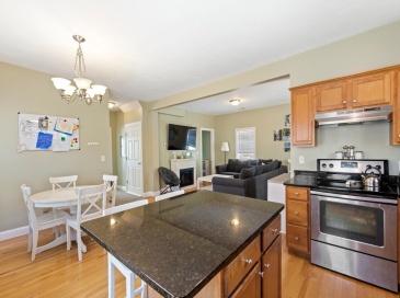 496 Main St, Hanson, Massachusetts, 3 Bedrooms Bedrooms, 7 Rooms Rooms,2 BathroomsBathrooms,Residential,For Sale,Main St,73502097