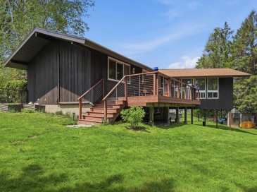 24 Chadwick Road, Haverhill, Massachusetts, 2 Bedrooms Bedrooms, 6 Rooms Rooms,3 BathroomsBathrooms,Residential,For Sale,Chadwick Road,73521080