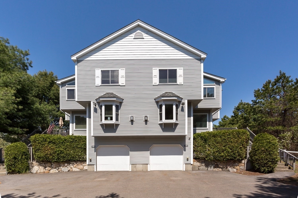 1203 Old Bridge Lane, Bellingham, Massachusetts, 2 Bedrooms Bedrooms, 5 Rooms Rooms,2.5 BathroomsBathrooms,Residential,For Sale,Old Bridge Lane,73513902