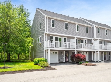 22 Collins St, Danvers, Massachusetts, 2 Bedrooms Bedrooms, 4 Rooms Rooms,1.5 BathroomsBathrooms,Residential,For Sale,Collins St,73528017