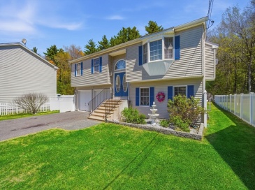 179 Cabinet St, Springfield, Massachusetts, 3 Bedrooms Bedrooms, 7 Rooms Rooms,2 BathroomsBathrooms,Residential,For Sale,Cabinet St,73515301