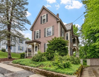 15 Winter St., Leominster, Massachusetts, 4 Bedrooms Bedrooms, 10 Rooms Rooms,2 BathroomsBathrooms,Residential Income,For Sale,Winter St.,73520210