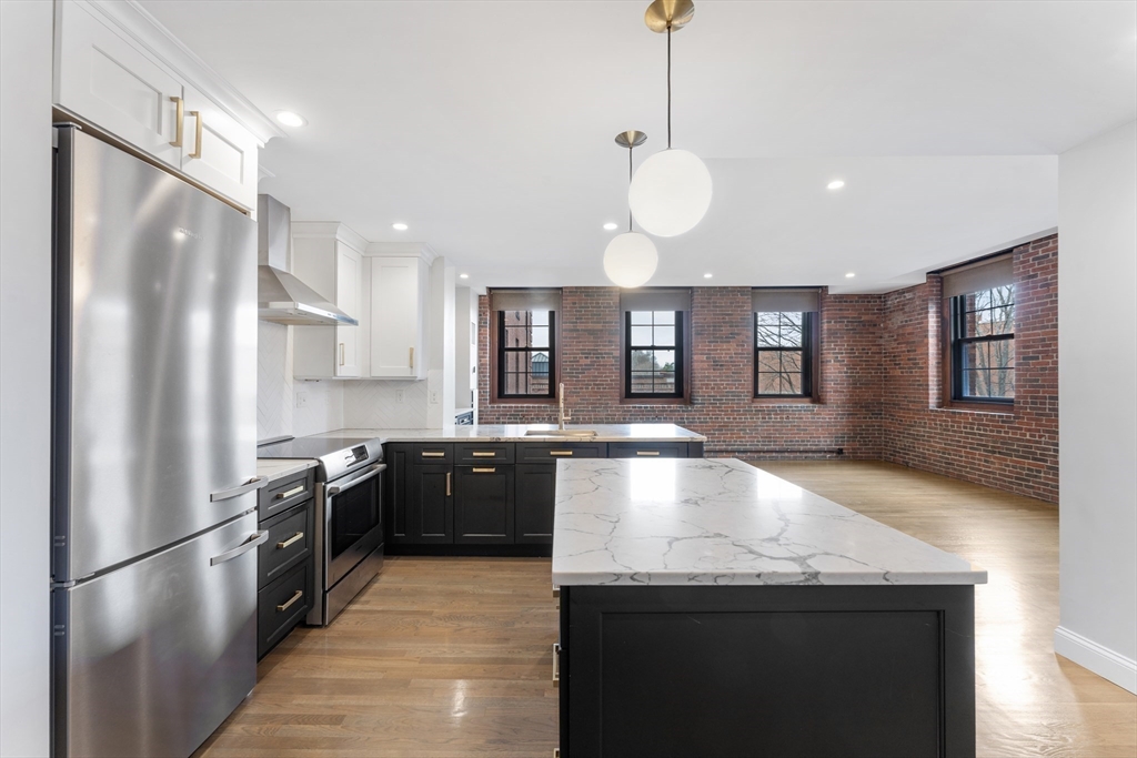 1241-1245 Adams, Boston, Massachusetts, 2 Bedrooms Bedrooms, 5 Rooms Rooms,2 BathroomsBathrooms,Residential,For Sale,Adams,73494141
