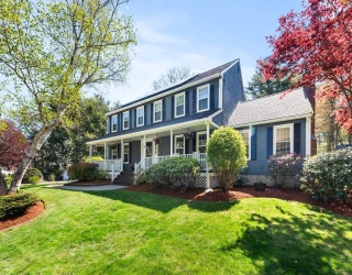 6 Edmunds Way, Franklin, Massachusetts, 4 Bedrooms Bedrooms, 11 Rooms Rooms,3 BathroomsBathrooms,Residential,For Sale,Edmunds Way,73517277
