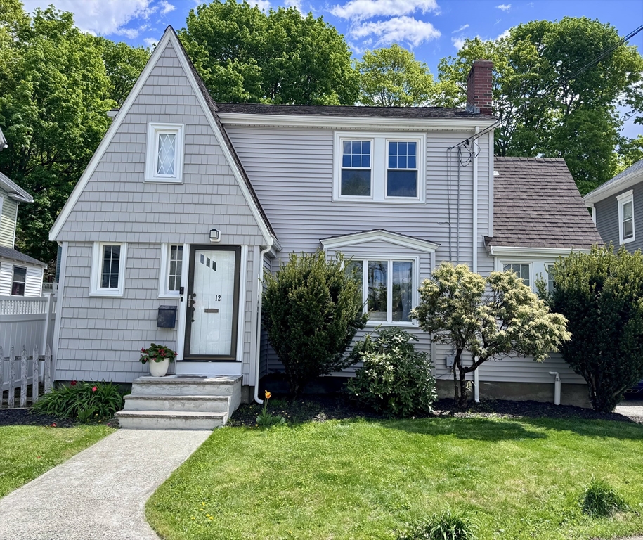12 Palmer Ave, Saugus, Massachusetts, 3 Bedrooms Bedrooms, 7 Rooms Rooms,1.5 BathroomsBathrooms,Residential,For Sale,Palmer Ave,73517561