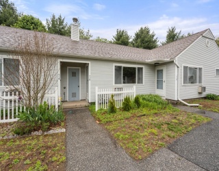 76 Mitchell Dr, Chicopee, Massachusetts, 1 Bedroom Bedrooms, 3 Rooms Rooms,1 BathroomBathrooms,Residential,For Sale,Mitchell Dr,73519228