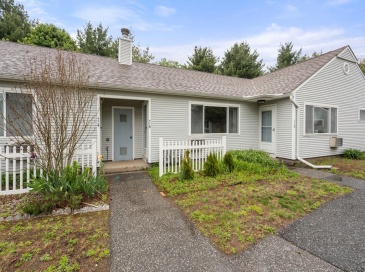 76 Mitchell Dr, Chicopee, Massachusetts, 1 Bedroom Bedrooms, 3 Rooms Rooms,1 BathroomBathrooms,Residential,For Sale,Mitchell Dr,73519228