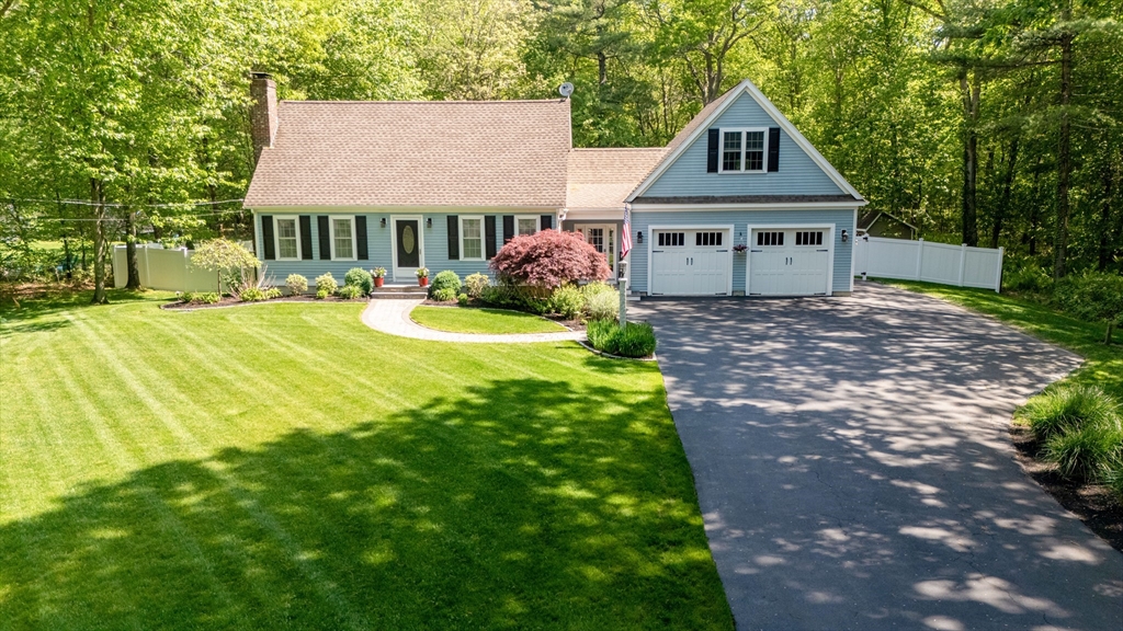 187 John Scott Blvd, Norton, Massachusetts, 3 Bedrooms Bedrooms, 8 Rooms Rooms,1.5 BathroomsBathrooms,Residential,For Sale,John Scott Blvd,73523250
