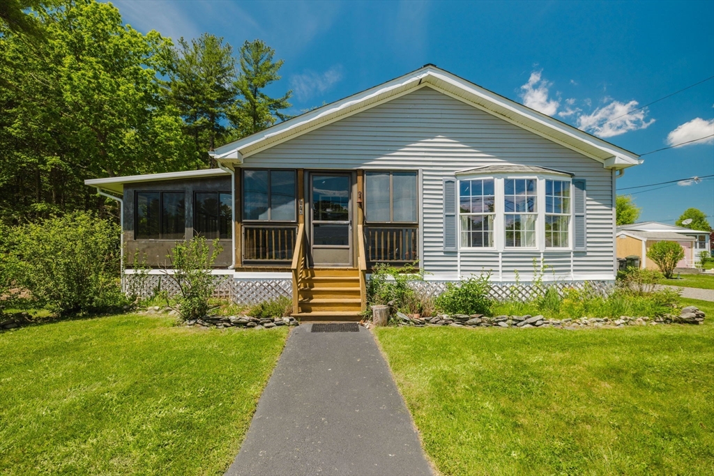 173 Bumila Drive, Raynham, Massachusetts, 2 Bedrooms Bedrooms, 6 Rooms Rooms,2 BathroomsBathrooms,Residential,For Sale,Bumila Drive,73526852