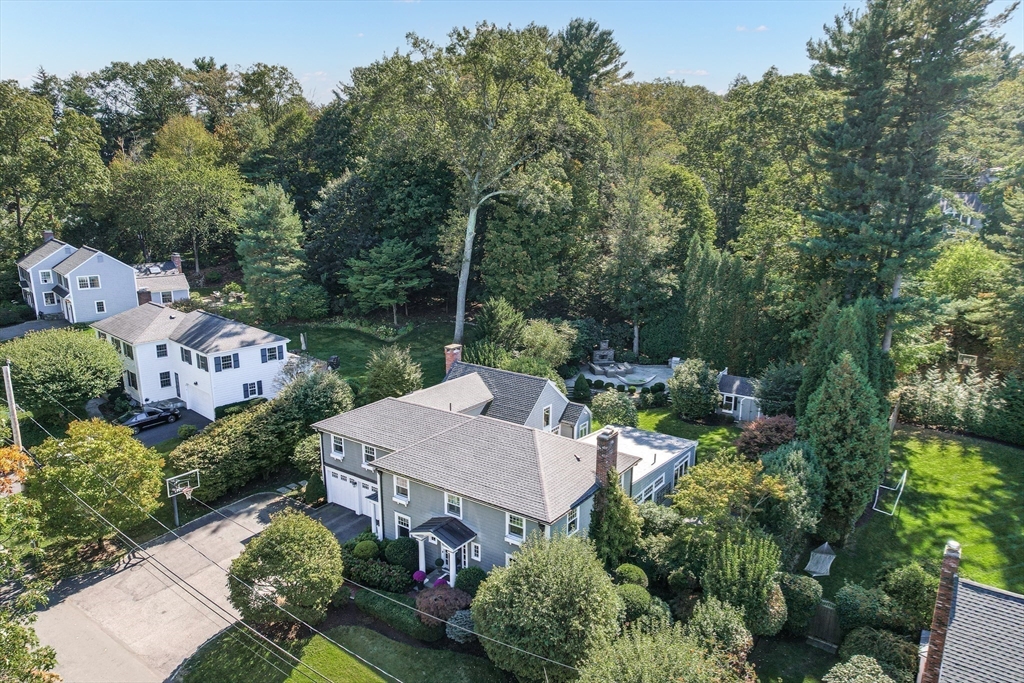 27 Radcliffe Rd, Wellesley, Massachusetts, 5 Bedrooms Bedrooms, 12 Rooms Rooms,5 BathroomsBathrooms,Residential,For Sale,Radcliffe Rd,73498789