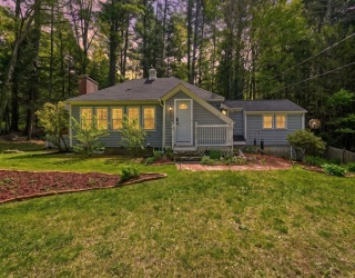 400 Loomis St, Westfield, Massachusetts, 3 Bedrooms Bedrooms, 5 Rooms Rooms,2 BathroomsBathrooms,Residential,For Sale,Loomis St,73518937