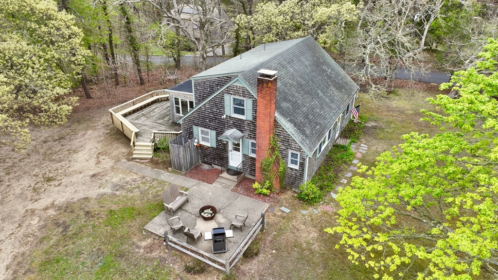 495 Schoolhouse Rd, Eastham, Massachusetts, 5 Bedrooms Bedrooms, 8 Rooms Rooms,2 BathroomsBathrooms,Residential,For Sale,Schoolhouse Rd,73522818