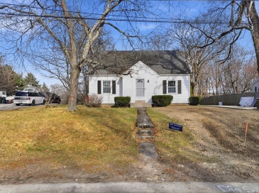 18 Carroll St, Auburn, Massachusetts, 5 Bedrooms Bedrooms, 7 Rooms Rooms,2 BathroomsBathrooms,Residential,For Sale,Carroll St,73494281