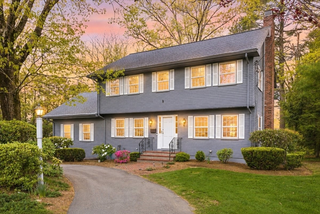 53 Magaletta Dr, Westwood, Massachusetts, 4 Bedrooms Bedrooms, 9 Rooms Rooms,2.5 BathroomsBathrooms,Residential,For Sale,Magaletta Dr,73519808