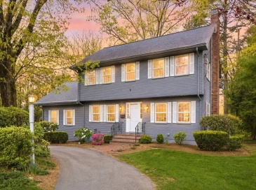 53 Magaletta Dr, Westwood, Massachusetts, 4 Bedrooms Bedrooms, 9 Rooms Rooms,2.5 BathroomsBathrooms,Residential,For Sale,Magaletta Dr,73519808