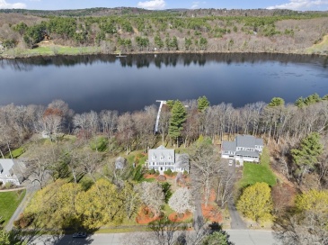 27 Rivercrest Dr., West Newbury, Massachusetts, 4 Bedrooms Bedrooms, 14 Rooms Rooms,4.5 BathroomsBathrooms,Residential,For Sale,Rivercrest Dr.,73485617