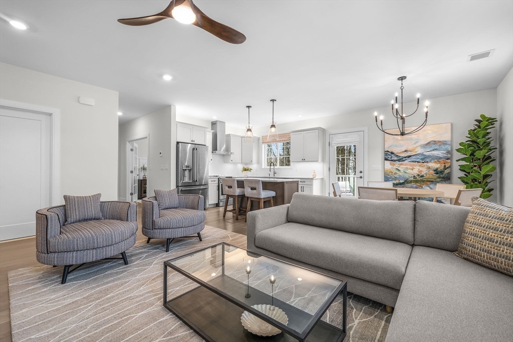 28 Oxbow Road, Raynham, Massachusetts, 2 Bedrooms Bedrooms, 5 Rooms Rooms,2.5 BathroomsBathrooms,Residential,For Sale,Oxbow Road,73505176