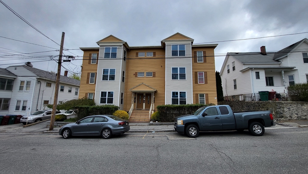 85 Avon Street, Lowell, Massachusetts, 1 Bedroom Bedrooms, 3 Rooms Rooms,1 BathroomBathrooms,Residential Lease,For Rent,Avon Street,73511496