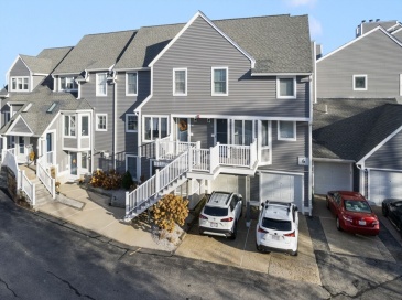 700 Shore Dr, Fall River, Massachusetts, 2 Bedrooms Bedrooms, 5 Rooms Rooms,2.5 BathroomsBathrooms,Residential,For Sale,Shore Dr,73453414 700 Shore Dr, Fall River, Massachusetts, 2 Bedrooms Bedrooms, 5 Rooms Rooms,2.5 BathroomsBathrooms,Residential,For Sale,Shore Dr,73453414