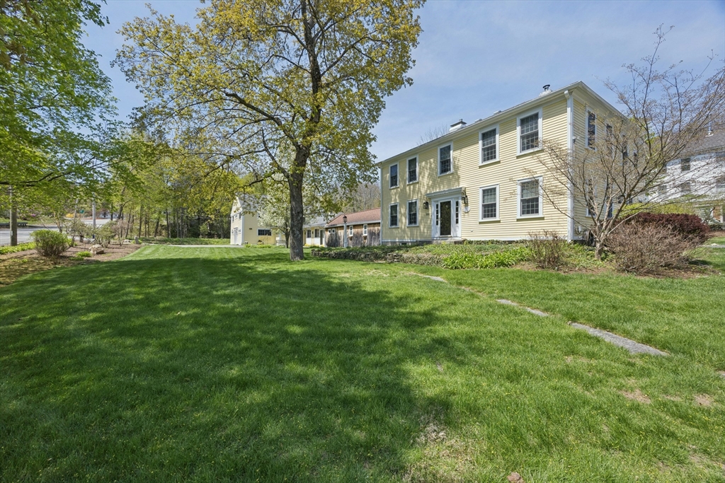 100 Main St, Ashburnham, Massachusetts, 6 Bedrooms Bedrooms, 15 Rooms Rooms,4.5 BathroomsBathrooms,Residential,For Sale,Main St,73469010