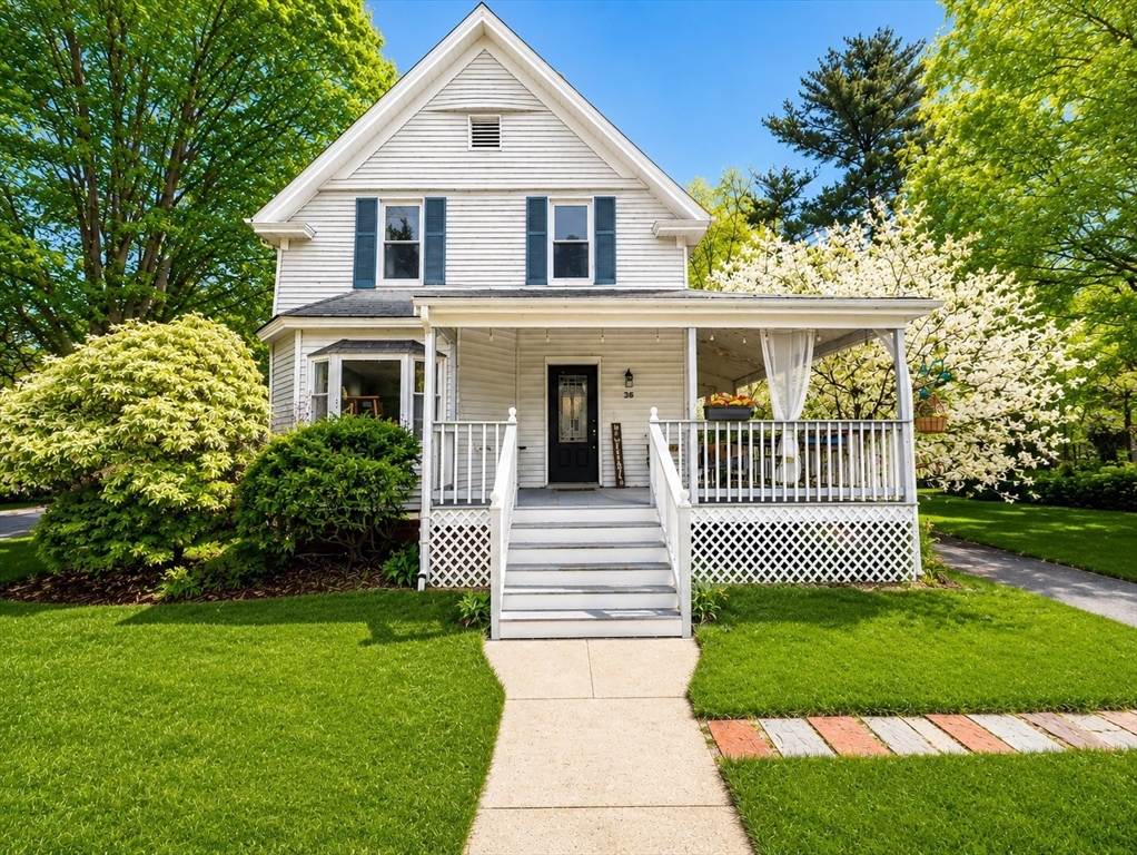 38 Hope Street, Attleboro, Massachusetts, 4 Bedrooms Bedrooms, 6 Rooms Rooms,1.5 BathroomsBathrooms,Residential,For Sale,Hope Street,73516744