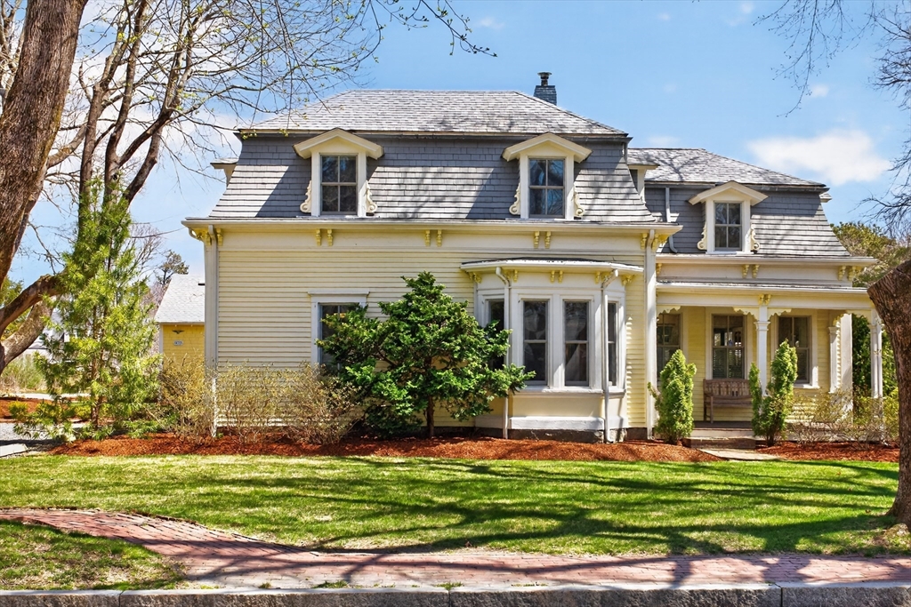 474 Davisville Rd, Falmouth, Massachusetts, 6 Bedrooms Bedrooms, 14 Rooms Rooms,4 BathroomsBathrooms,Residential,For Sale,Davisville Rd,73511391