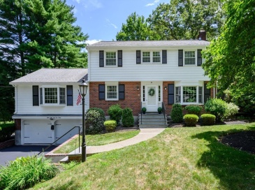 68 Old Post Rd, Walpole, Massachusetts, 4 Bedrooms Bedrooms, 8 Rooms Rooms,2.5 BathroomsBathrooms,Residential,For Sale,Old Post Rd,73508167 68 Old Post Rd, Walpole, Massachusetts, 4 Bedrooms Bedrooms, 8 Rooms Rooms,2.5 BathroomsBathrooms,Residential,For Sale,Old Post Rd,73508167