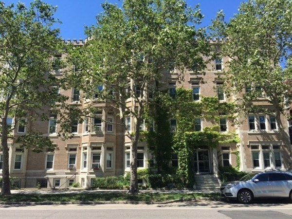 1834 Beacon St, Brookline, Massachusetts, 2 Bedrooms Bedrooms, 5 Rooms Rooms,1 BathroomBathrooms,Residential Lease,For Rent,Beacon St,73410911