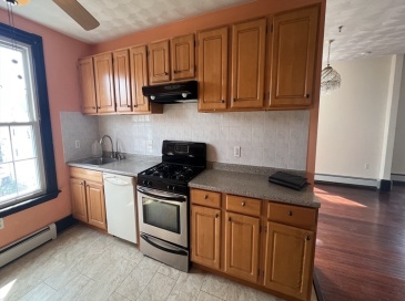 15 Locust Street, Everett, Massachusetts, 4 Bedrooms Bedrooms, 8 Rooms Rooms,2 BathroomsBathrooms,Residential Lease,For Rent,Locust Street,73543451 15 Locust Street, Everett, Massachusetts, 4 Bedrooms Bedrooms, 8 Rooms Rooms,2 BathroomsBathrooms,Residential Lease,For Rent,Locust Street,73543451