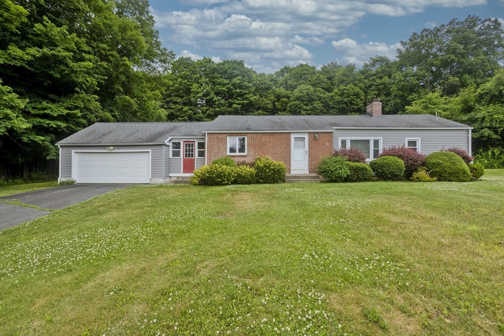 290 Wilbraham Rd, Hampden, Massachusetts, 3 Bedrooms Bedrooms, 5 Rooms Rooms,2 BathroomsBathrooms,Residential,For Sale,Wilbraham Rd,73543455
