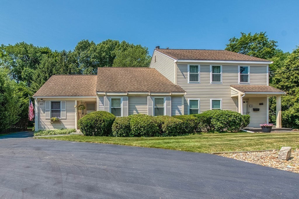 207 Mechanic St, Canton, Massachusetts, 2 Bedrooms Bedrooms, 5 Rooms Rooms,1 BathroomBathrooms,Residential,For Sale,Mechanic St,73543460